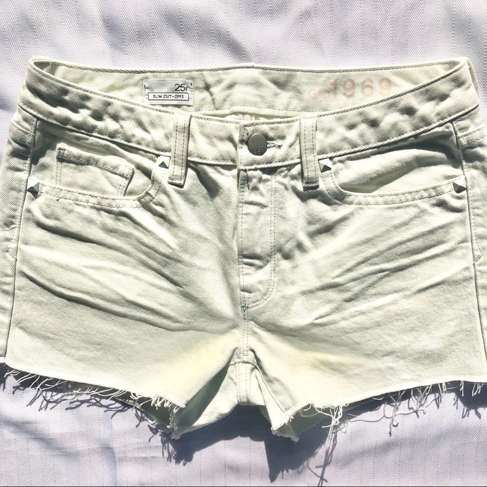 Gap Slim Cutoff Shorts Light Wash